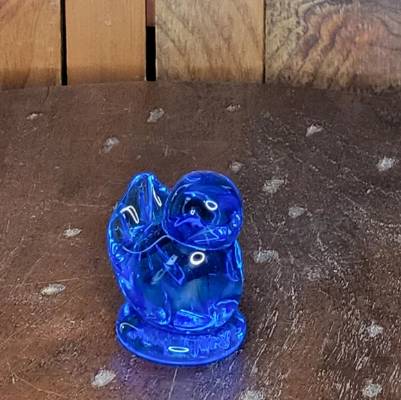 Mini Blue Glass Bird Figurine - Picture 5 of 13